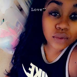 Meet your Posher, Lekia